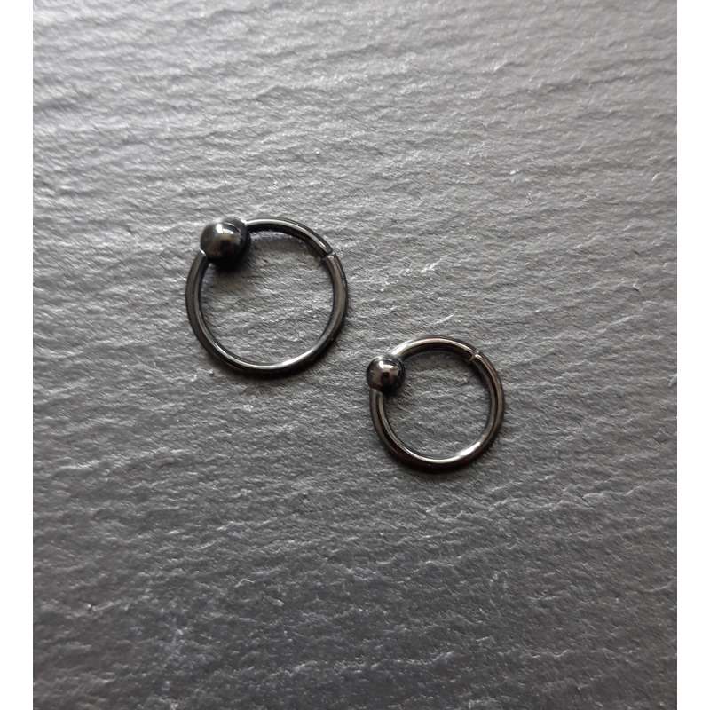 Black Steel Segment Ring Clicker mit Kugel
